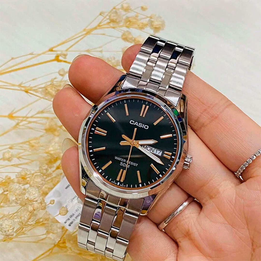 Reloj Casio LTP-1335D-1A2V Mujer - Análogo - Reloj Reloj Casio original | Compra en Relojchile Chile | Reloj Casio Chile | Reloj Reloj Chile - Reloj hombre chile - Reloj mujer chile - Reloj santiago - Reloj original chile - reloj elegante hombre - reloj casual mujer - reloj resistente al agua - reloj acero inoxidable - reloj deportivo hombre - tienda de relojes online chile