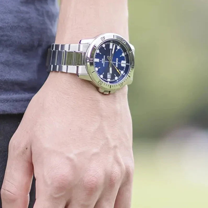 Reloj Casio MTP-VD01D-2BV Hombre - Análogo - Reloj Reloj Casio original | Compra en Relojchile Chile | Reloj Casio Chile | Reloj Reloj Chile - Reloj hombre chile - Reloj mujer chile - Reloj santiago - Reloj original chile - reloj elegante hombre - reloj casual mujer - reloj resistente al agua - reloj acero inoxidable - reloj deportivo hombre - tienda de relojes online chile