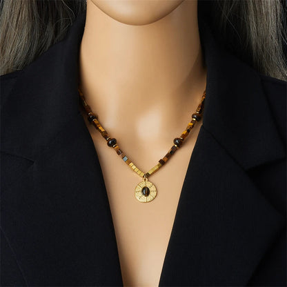 Collar cuadrado con ojo de tigre