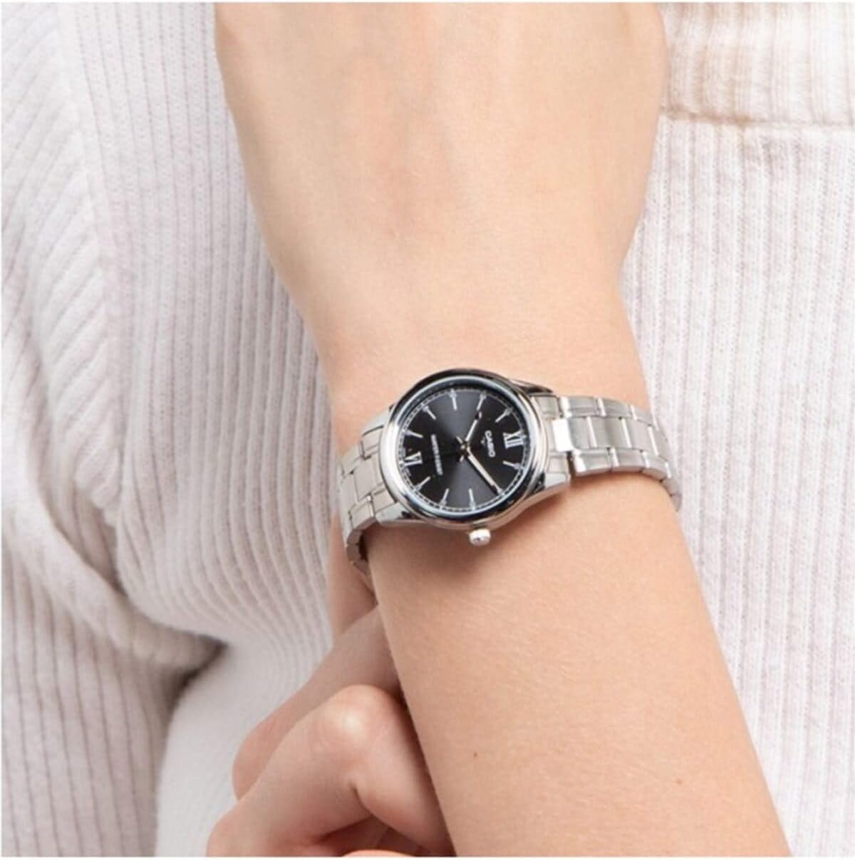 Reloj Casio LTP-V005D-1B2 Mujer - Análogo - Reloj Reloj Casio original | Compra en Relojchile Chile | Reloj Casio Chile | Reloj Reloj Chile - Reloj hombre chile - Reloj mujer chile - Reloj santiago - Reloj original chile - reloj elegante hombre - reloj casual mujer - reloj resistente al agua - reloj acero inoxidable - reloj deportivo hombre - tienda de relojes online chile