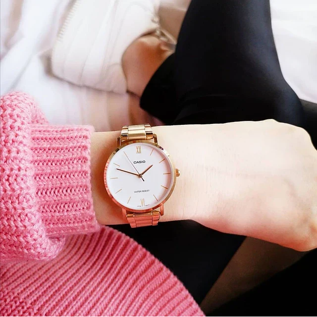 Reloj Casio LTP-VT01G-7B Mujer - Análogo - Reloj Reloj Casio original | Compra en Relojchile Chile | Reloj Casio Chile | Reloj Reloj Chile - Reloj hombre chile - Reloj mujer chile - Reloj santiago - Reloj original chile - reloj elegante hombre - reloj casual mujer - reloj resistente al agua - reloj acero inoxidable - reloj deportivo hombre - tienda de relojes online chile