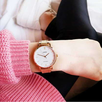 Reloj Casio LTP-VT01G-7B Mujer - Análogo - Reloj Reloj Casio original | Compra en Relojchile Chile | Reloj Casio Chile | Reloj Reloj Chile - Reloj hombre chile - Reloj mujer chile - Reloj santiago - Reloj original chile - reloj elegante hombre - reloj casual mujer - reloj resistente al agua - reloj acero inoxidable - reloj deportivo hombre - tienda de relojes online chile