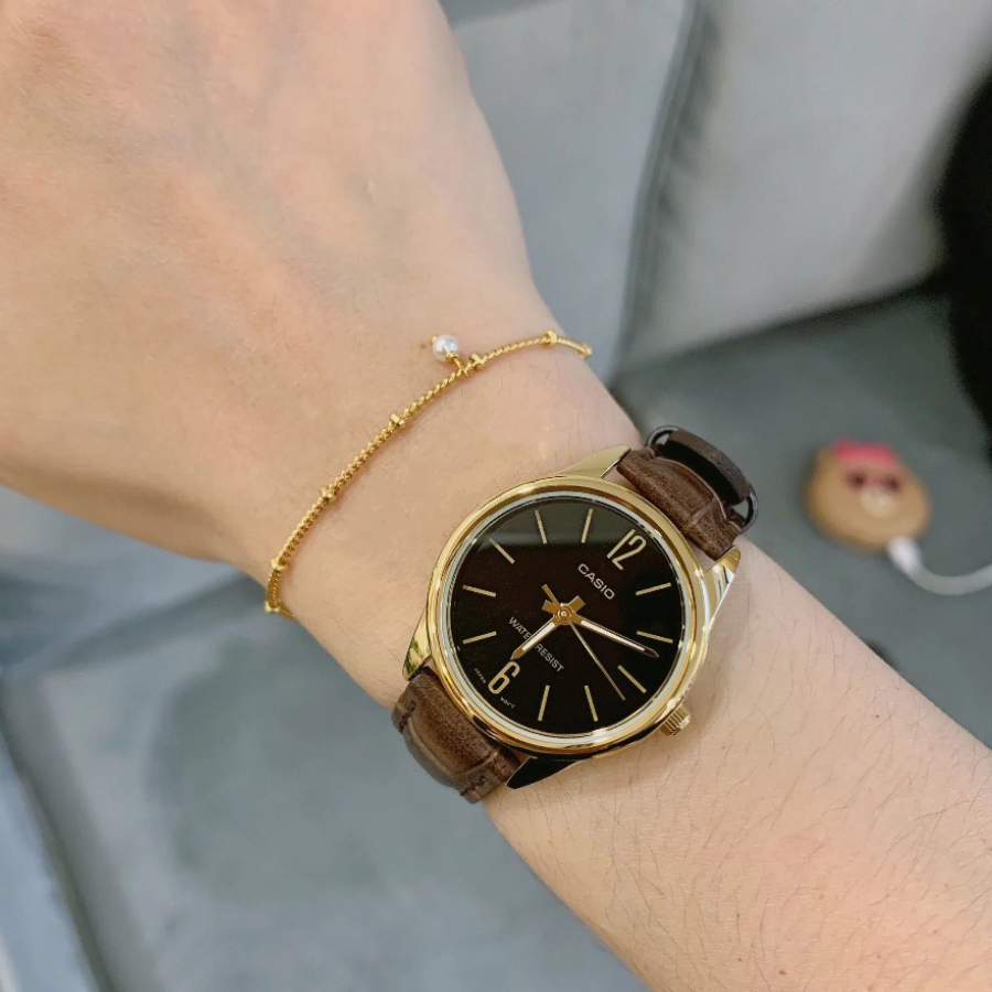 Reloj Casio LTP-V005GL-1B Mujer - Análogo - Reloj Reloj Casio original | Compra en Relojchile Chile | Reloj Casio Chile | Reloj Reloj Chile - Reloj hombre chile - Reloj mujer chile - Reloj santiago - Reloj original chile - reloj elegante hombre - reloj casual mujer - reloj resistente al agua - reloj acero inoxidable - reloj deportivo hombre - tienda de relojes online chile