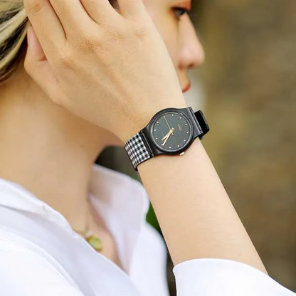 Reloj Q&Q VP46J055Y Mujer - Análogo - Reloj Reloj Q&Q original | Compra en Relojchile Chile | Reloj Q&Q Chile | Reloj Reloj Chile - Reloj hombre chile - Reloj mujer chile - Reloj santiago - Reloj original chile - reloj elegante hombre - reloj casual mujer - reloj resistente al agua - reloj acero inoxidable - reloj deportivo hombre - tienda de relojes online chile