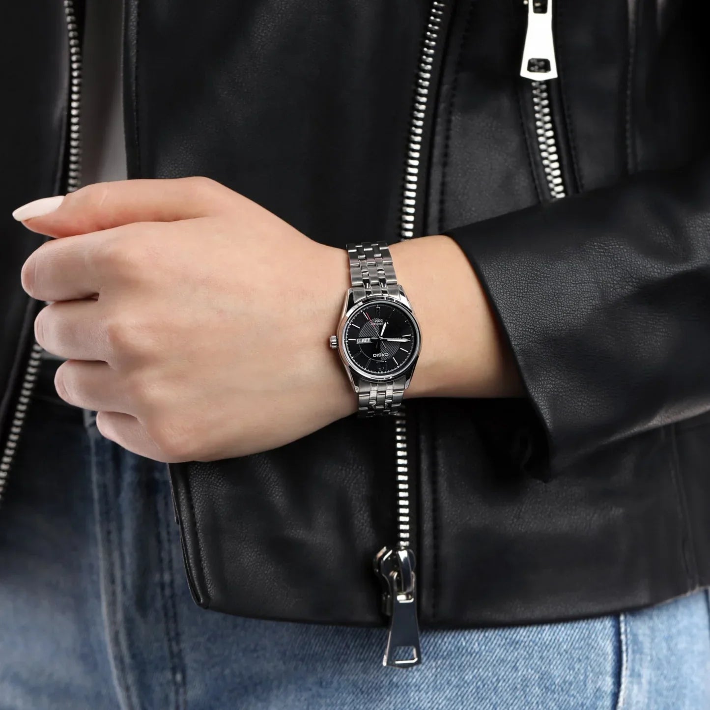 Reloj Casio LTP-1335D-1AV Mujer - Análogo - Reloj Reloj Casio original | Compra en Relojchile Chile | Reloj Casio Chile | Reloj Reloj Chile - Reloj hombre chile - Reloj mujer chile - Reloj santiago - Reloj original chile - reloj elegante hombre - reloj casual mujer - reloj resistente al agua - reloj acero inoxidable - reloj deportivo hombre - tienda de relojes online chile