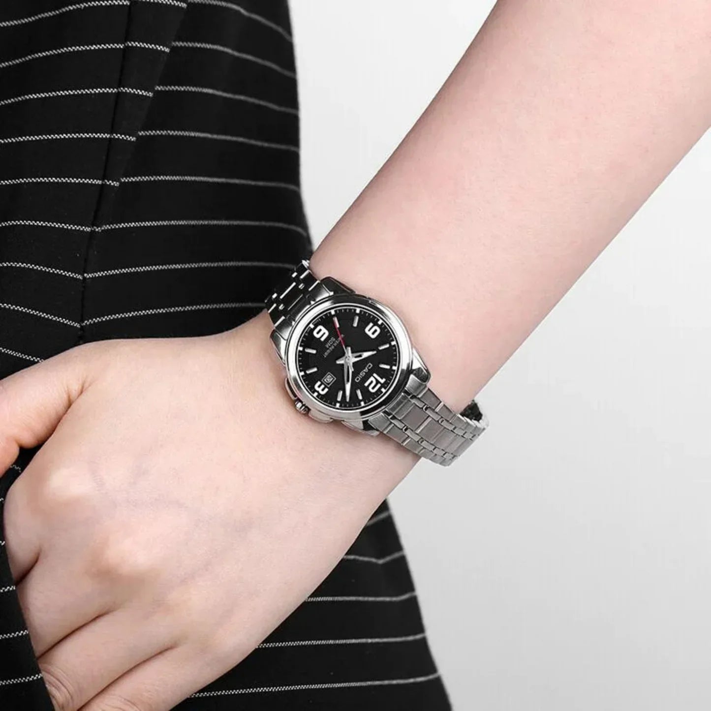 Reloj Casio LTP-1314D-1AV Mujer - Análogo - Reloj Reloj Casio original | Compra en Relojchile Chile | Reloj Casio Chile | Reloj Reloj Chile - Reloj hombre chile - Reloj mujer chile - Reloj santiago - Reloj original chile - reloj elegante hombre - reloj casual mujer - reloj resistente al agua - reloj acero inoxidable - reloj deportivo hombre - tienda de relojes online chile