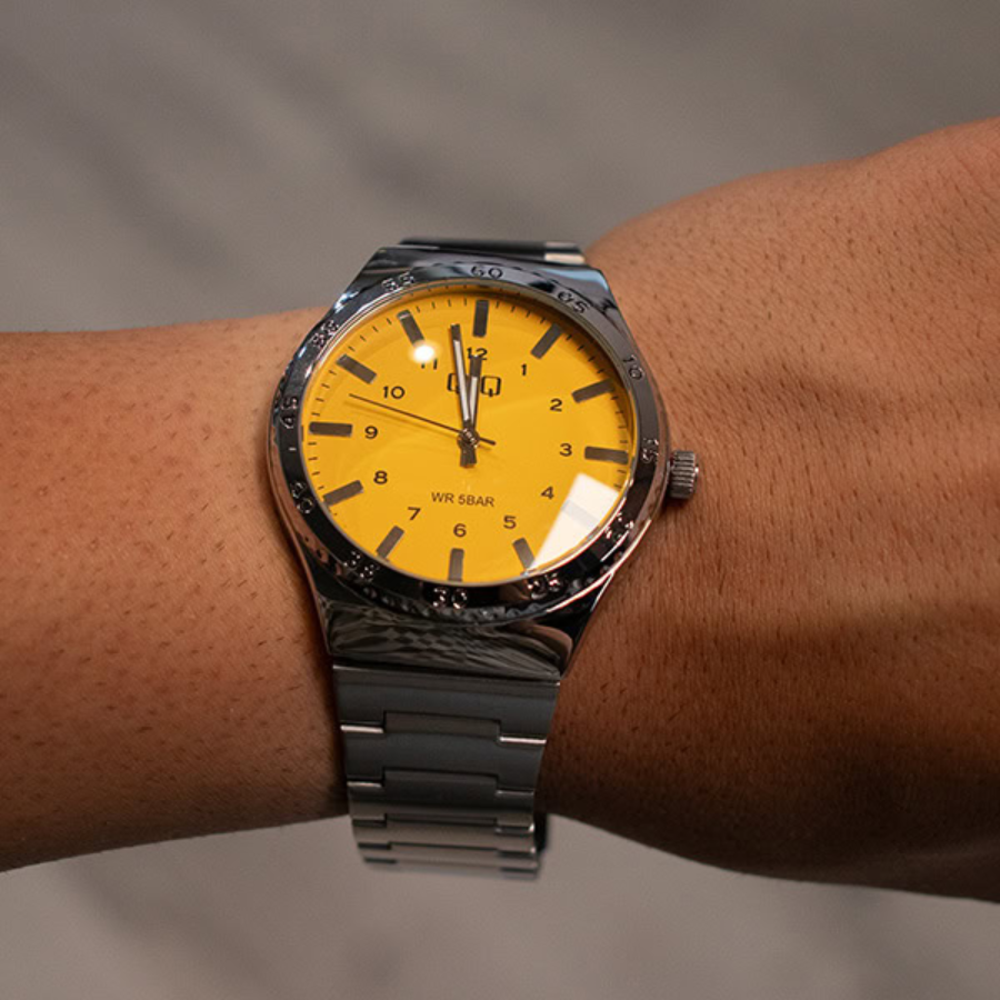 Reloj Q&Q Analogo Q70B-003PY Hombre