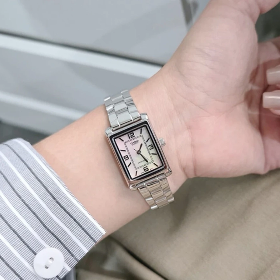 Reloj Casio LTP-1234DS-4A Mujer - Análogo - Reloj Reloj Casio original | Compra en Relojchile Chile | Reloj Casio Chile | Reloj Reloj Chile - Reloj hombre chile - Reloj mujer chile - Reloj santiago - Reloj original chile - reloj elegante hombre - reloj casual mujer - reloj resistente al agua - reloj acero inoxidable - reloj deportivo hombre - tienda de relojes online chile