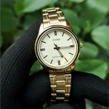 Reloj Casio LTP-V005G-9A Mujer - Análogo - Reloj Reloj Casio original | Compra en Relojchile Chile | Reloj Casio Chile | Reloj Reloj Chile - Reloj hombre chile - Reloj mujer chile - Reloj santiago - Reloj original chile - reloj elegante hombre - reloj casual mujer - reloj resistente al agua - reloj acero inoxidable - reloj deportivo hombre - tienda de relojes online chile