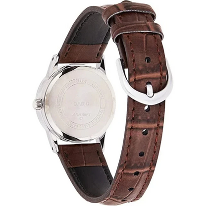 Reloj Casio MTP-V002L-7B2 Hombre - Análogo - Reloj Reloj Casio original | Compra en Relojchile Chile | Reloj Casio Chile | Reloj Reloj Chile - Reloj hombre chile - Reloj mujer chile - Reloj santiago - Reloj original chile - reloj elegante hombre - reloj casual mujer - reloj resistente al agua - reloj acero inoxidable - reloj deportivo hombre - tienda de relojes online chile