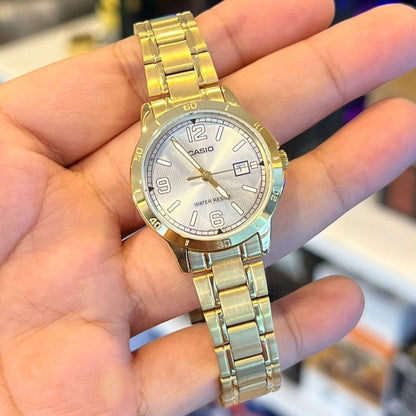 Reloj Casio LTP-V004G-7B2 Mujer - Análogo - Reloj Reloj Casio original | Compra en Relojchile Chile | Reloj Casio Chile | Reloj Reloj Chile - Reloj hombre chile - Reloj mujer chile - Reloj santiago - Reloj original chile - reloj elegante hombre - reloj casual mujer - reloj resistente al agua - reloj acero inoxidable - reloj deportivo hombre - tienda de relojes online chile