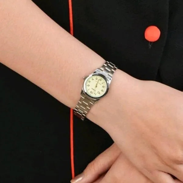 Reloj Casio LTP-V001SG-9B Mujer - Análogo - Reloj Reloj Casio original | Compra en Relojchile Chile | Reloj Casio Chile | Reloj Reloj Chile - Reloj hombre chile - Reloj mujer chile - Reloj santiago - Reloj original chile - reloj elegante hombre - reloj casual mujer - reloj resistente al agua - reloj acero inoxidable - reloj deportivo hombre - tienda de relojes online chile