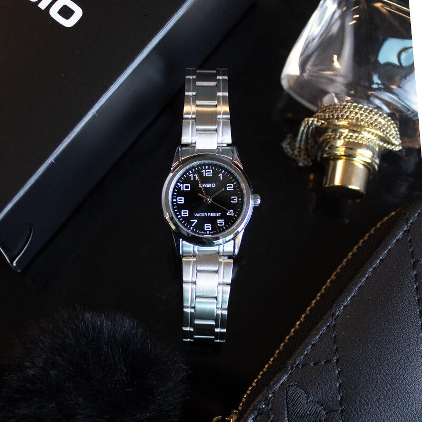 Reloj Casio LTP-V001D-1B Mujer - Análogo - Reloj Reloj Casio original | Compra en Relojchile Chile | Reloj Casio Chile | Reloj Reloj Chile - Reloj hombre chile - Reloj mujer chile - Reloj santiago - Reloj original chile - reloj elegante hombre - reloj casual mujer - reloj resistente al agua - reloj acero inoxidable - reloj deportivo hombre - tienda de relojes online chile