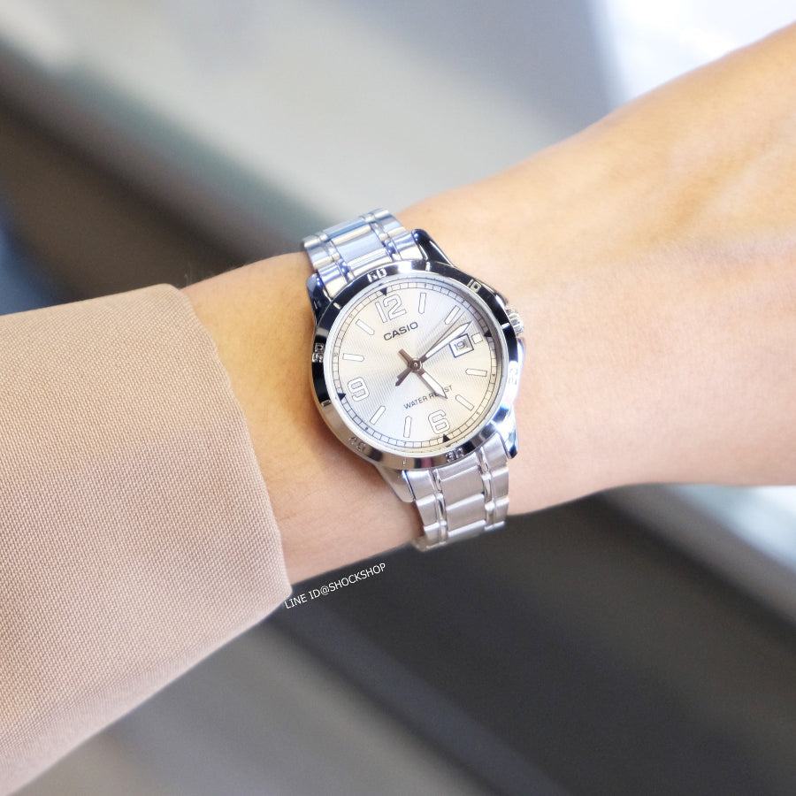Reloj Casio LTP-V004D-7B2 Mujer - Análogo - Reloj Reloj Casio original | Compra en Relojchile Chile | Reloj Casio Chile | Reloj Reloj Chile - Reloj hombre chile - Reloj mujer chile - Reloj santiago - Reloj original chile - reloj elegante hombre - reloj casual mujer - reloj resistente al agua - reloj acero inoxidable - reloj deportivo hombre - tienda de relojes online chile