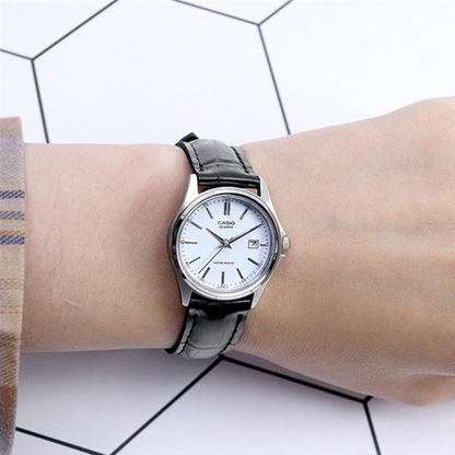 Reloj Casio LTP-1183E-7A Mujer - Análogo - Reloj Reloj Casio original | Compra en Relojchile Chile | Reloj Casio Chile | Reloj Reloj Chile - Reloj hombre chile - Reloj mujer chile - Reloj santiago - Reloj original chile - reloj elegante hombre - reloj casual mujer - reloj resistente al agua - reloj acero inoxidable - reloj deportivo hombre - tienda de relojes online chile