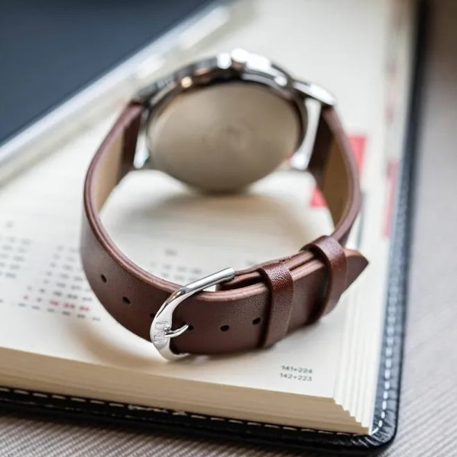 Reloj Q&Q C10A-033PY Hombre- Análogo - Reloj Reloj Q&Q original | Compra en Relojchile Chile | Reloj Q&Q Chile | Reloj Reloj Chile - Reloj hombre chile - Reloj mujer chile - Reloj santiago - Reloj original chile - reloj elegante hombre - reloj casual mujer - reloj resistente al agua - reloj acero inoxidable - reloj deportivo hombre - tienda de relojes online chile